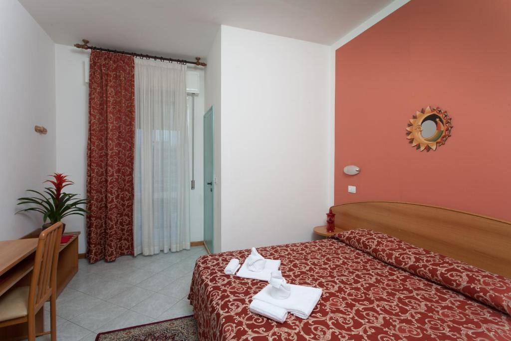 Hotel Bahama Rimini Room photo