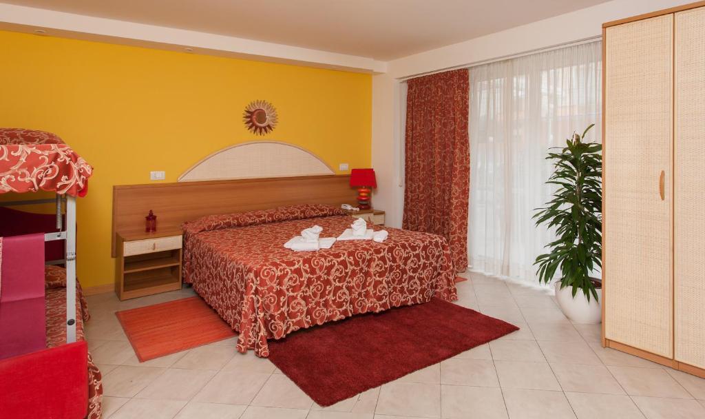 Hotel Bahama Rimini Room photo